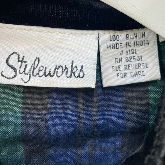 Vintage 90s Women's Sz 8 Green Blue Plaid Embroidered Beaded Winter Maxi Dress - Picture 2 of 8